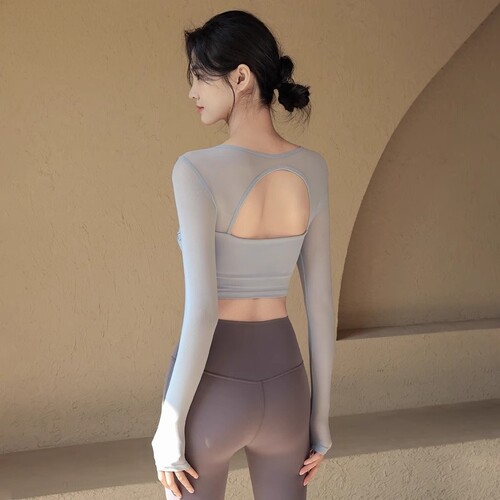 IuIu带胸垫瑜伽服女修身透气美背
