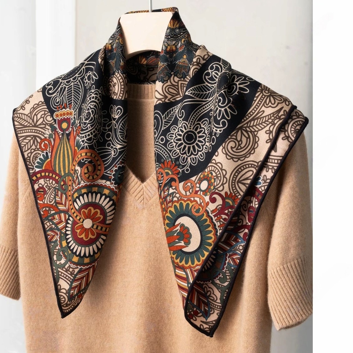 繁花秋放 丝毛围巾秋冬季真丝羊毛中方巾复古民族风双面异色丝巾