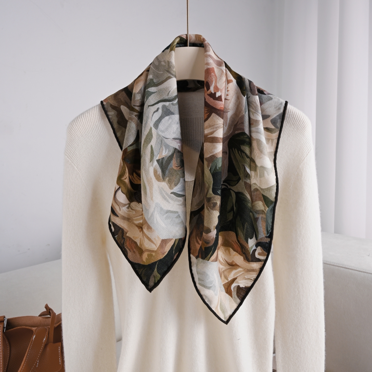 玫瑰的故事真丝羊毛围巾方巾秋冬