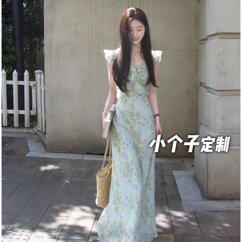 150小矮个子复古碎花小飞袖连衣裙女夏季法式显瘦收腰度假风a字