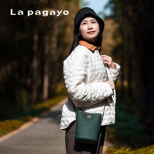 帕佳图摔纹牛皮小可爱手机包斜挎小包真皮随身包女包包 pagayo