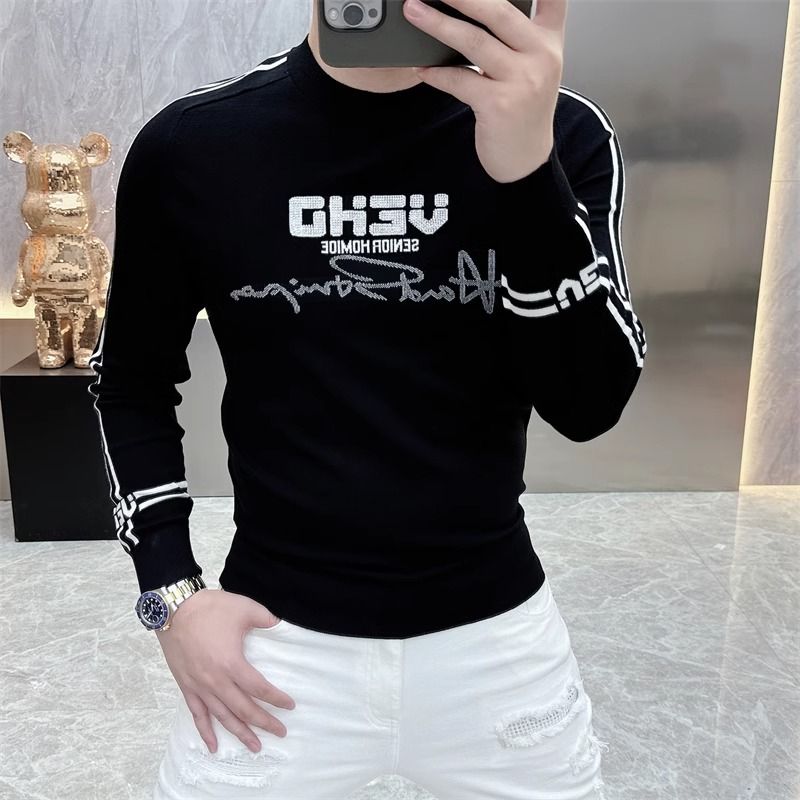 欧洲站时尚个性潮男字母烫印简约打底衫轻奢潮流帅气舒适保暖体恤