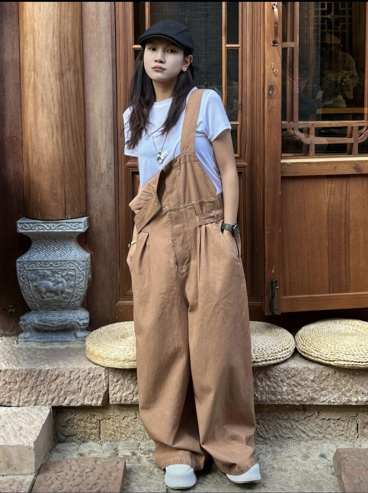 丽江一瓦堂早秋宽松直筒背带裤女显瘦时尚拖地阔腿牛 仔裤·均色