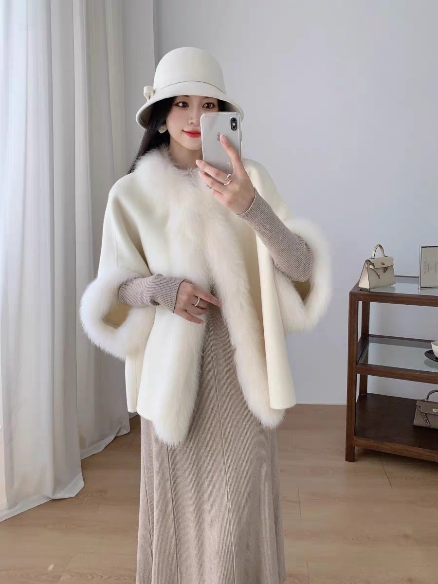 2025新款秋冬羊毛呢狐狸毛领皮草斗篷旗袍外搭礼服披肩复古中式