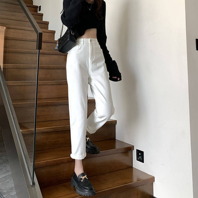 白色高腰显瘦哈伦牛仔裤女士秋冬