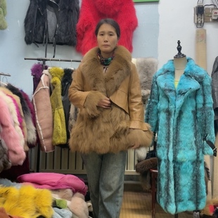2025新款皮草外套女短款狐狸毛领加厚保暖时尚百搭显瘦毛毛外套