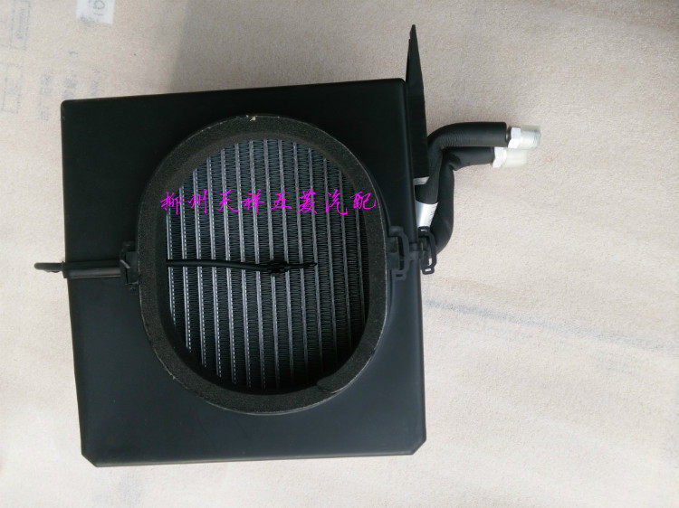 五菱之光新之光鸿途前蒸发箱总成/6390/6400/6376蒸发箱总成/芯体