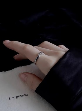 开口十字架滴胶戒指熔岩i-person