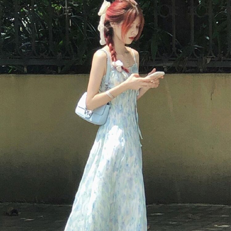 法式甜美蓝色碎花吊带连