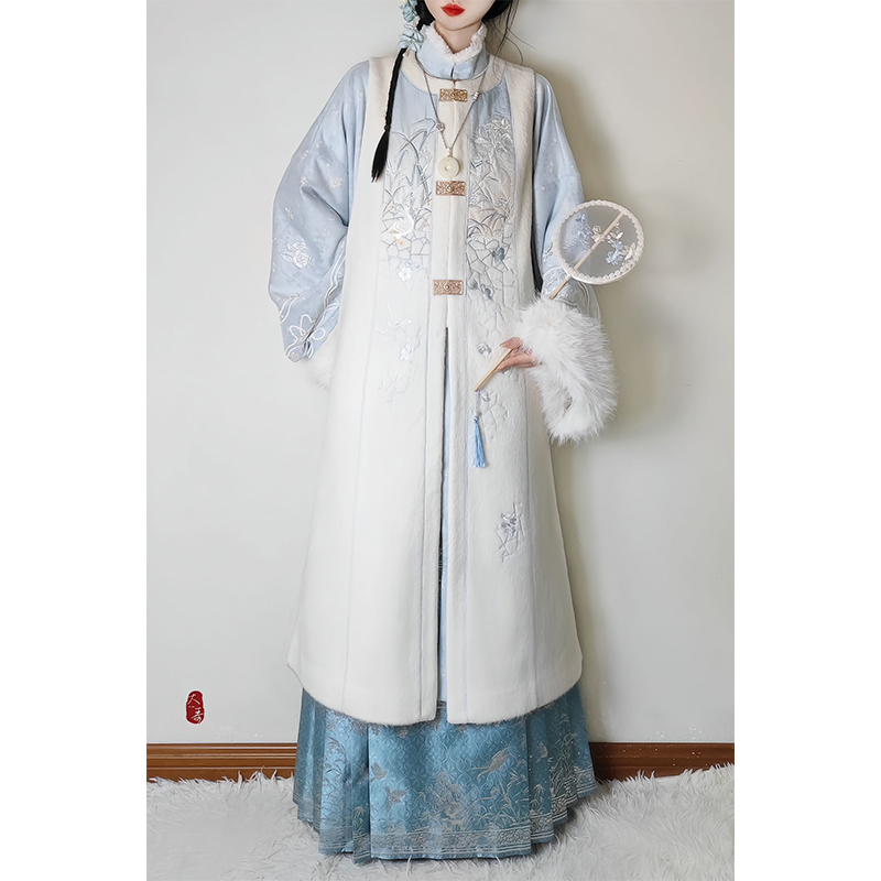 明制汉服女冬立领对襟长衫长比甲马面裙加绒加厚保暖套装冬季日常