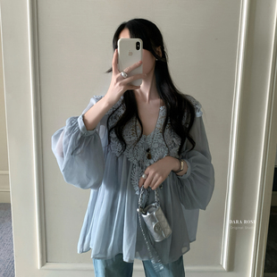 DARA ROSE-计蕾丝灯笼袖镂空钩花温柔气质小衫(配内搭背心)S8785