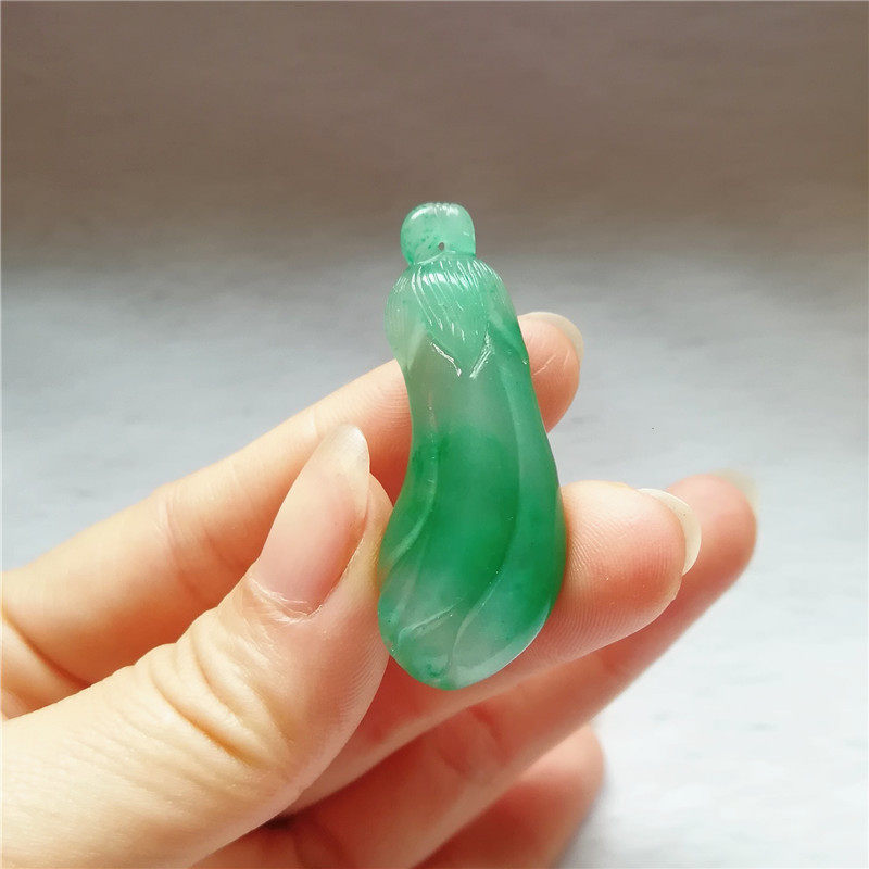 收藏天然玉石独龙玉吊坠苏工玉兰花玉坠非洲翠冰清玉洁项链玉佩秒