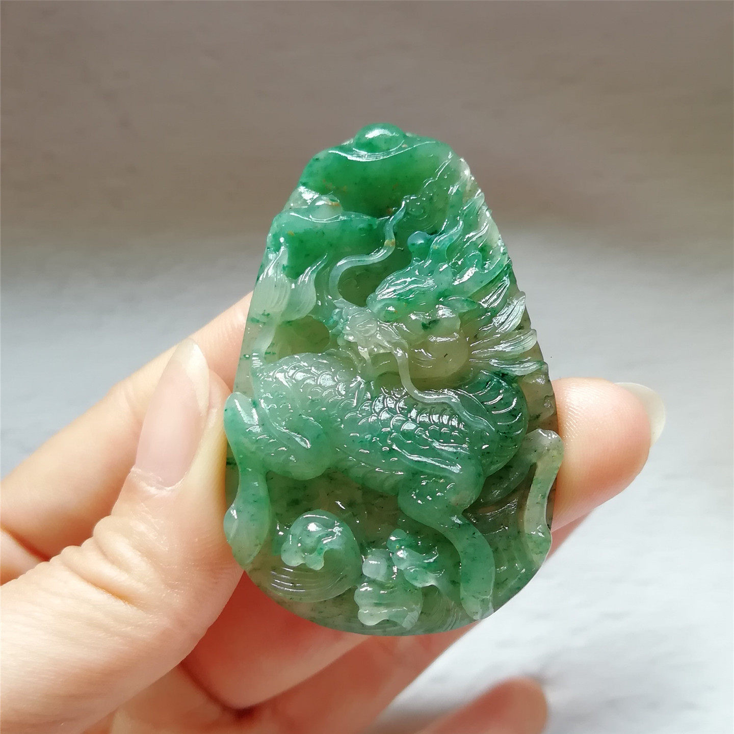 收藏天然玉石南阳玉独山玉麒麟吊坠白天蓝独玉麒麟送福项坠送证书