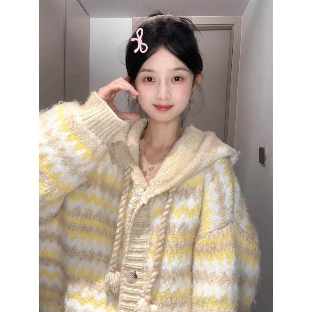 黄色拼色连帽毛衣外套女2025新款秋冬加厚宽松慵懒风针织开衫上衣