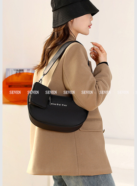 Fox Package/女士时尚潮流黑色腋下包韩版百搭简约休闲手提单肩包