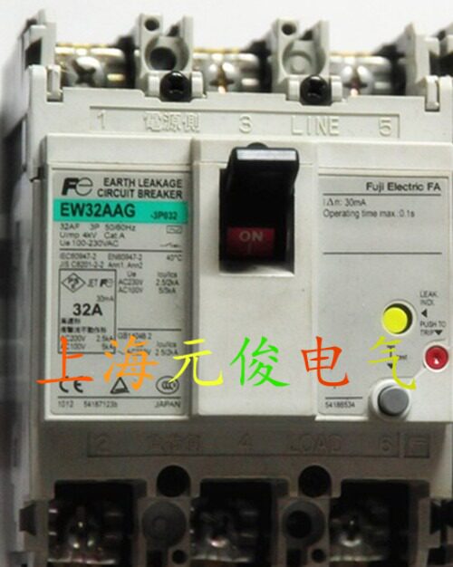 Original Japanese Fuji leakage circuit breaker EW32AAG-3P032 32A two-year warranty