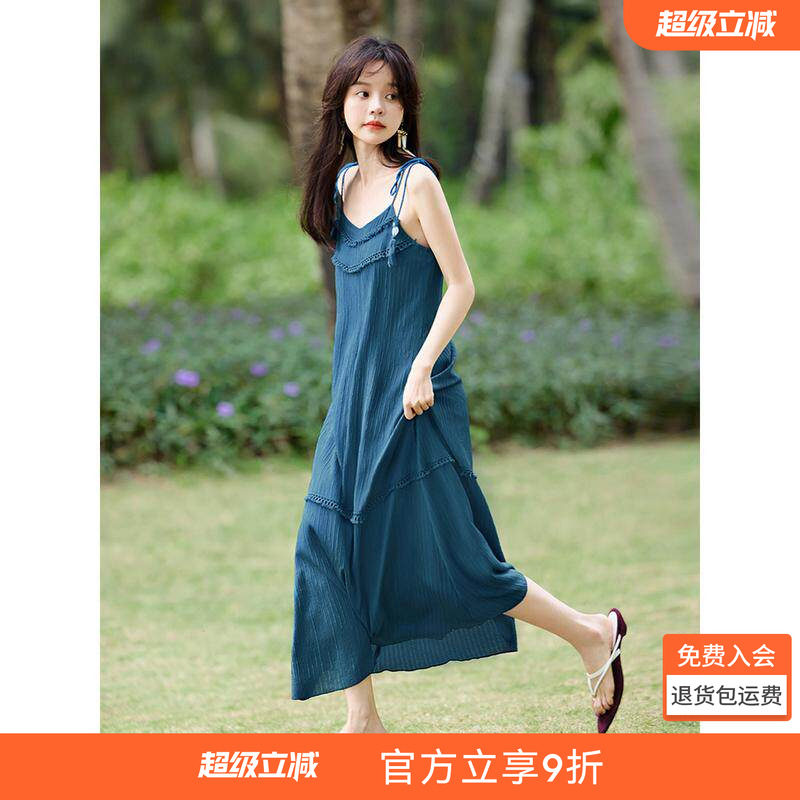 沫晗依美度假风吊带连衣裙
