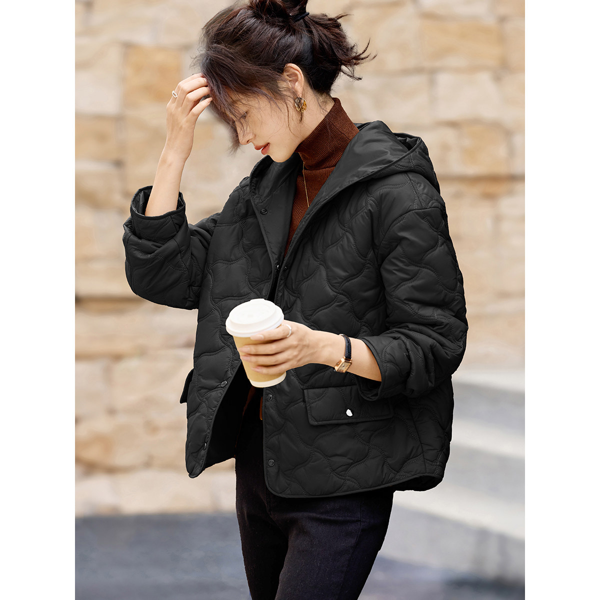 沫晗依美连帽摁扣轻薄棉服2025冬季轻薄廓形百搭保暖巨好看外套女