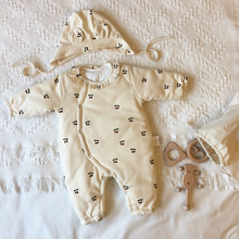 婴儿纯棉连体衣纯棉新生儿衣服薄棉袄初生宝宝保暖棉服秋冬季樱桃