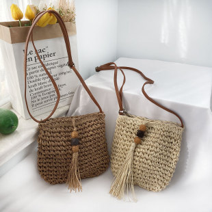 百搭编织包小包斜挎包草编包百搭休闲流苏复古沙滩包草包度假拍照