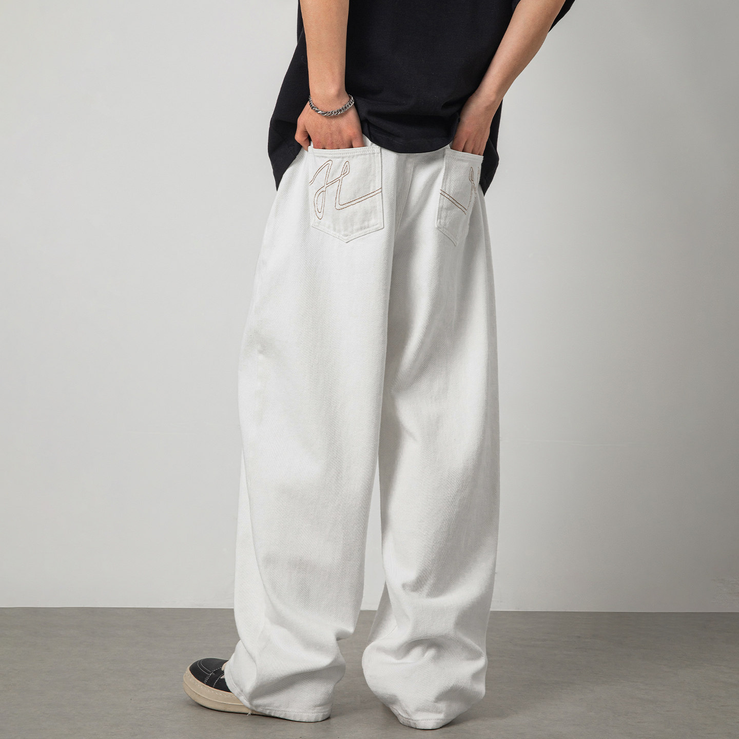STA潮牌春夏牛仔裤男百搭绣花白色宽松直筒阔腿垂感休闲百搭长裤