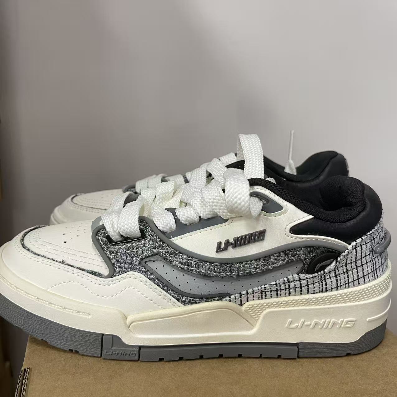 Lining/李宁女板鞋低帮