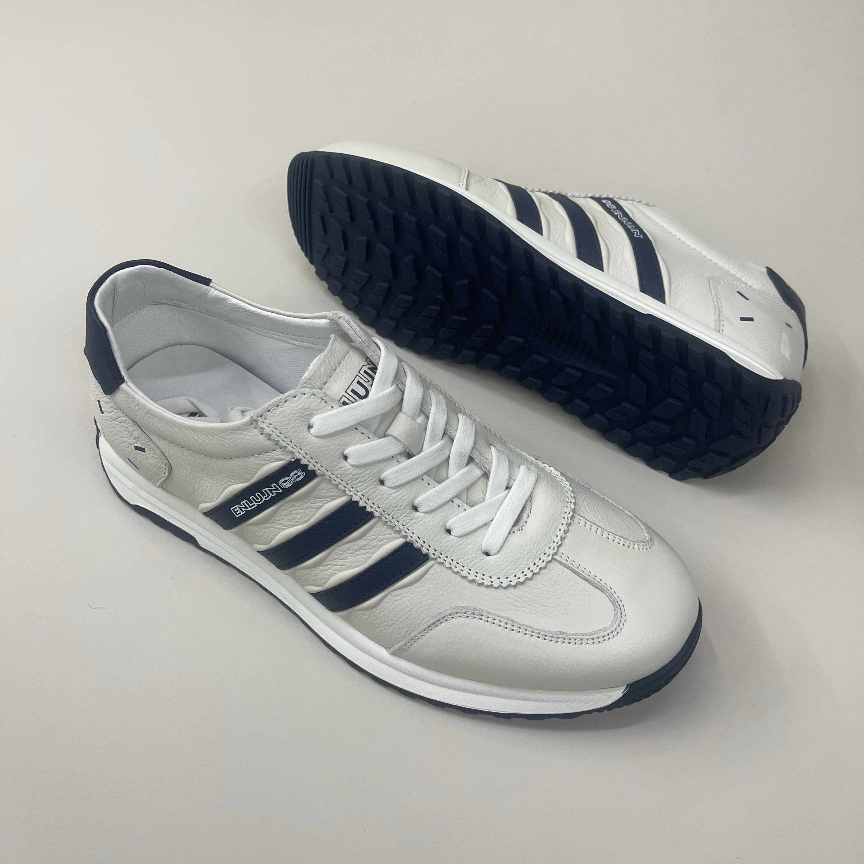 欧洲站头层牛皮厚底经典休闲鞋非常装脚不卡脚真皮透气舒适阿甘鞋