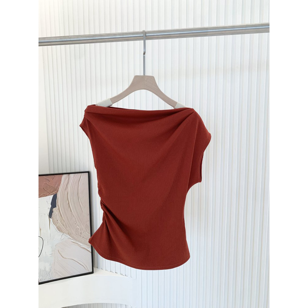 现货ZZ同源斜肩T恤新款不对称打褶设计流行石榴花红 一衣多穿