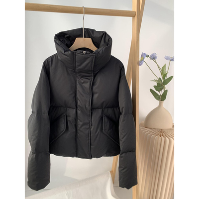 现货MM6同源刺绣数字Logo短款羽绒服宽松外套秋冬新品