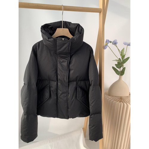 现货MM6同源刺绣数字Logo短款羽绒服宽松外套秋冬新品