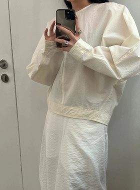 现货TOT 同源女装 25春夏新款轻盈挺括纹理感蝙蝠袖圆领上衣