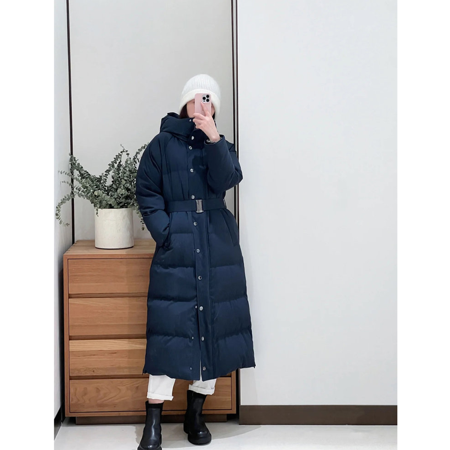 现货ICIC小禾同源白鹅绒【HUG羽绒】2025女装秋冬羊毛连帽羽绒服