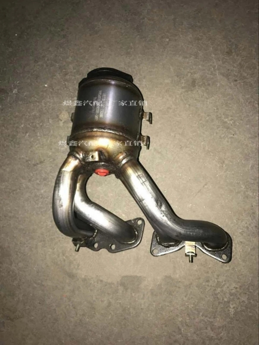 适用于13/14/15年适用于传祺GA5三元催化器1.8排量前段排气支管