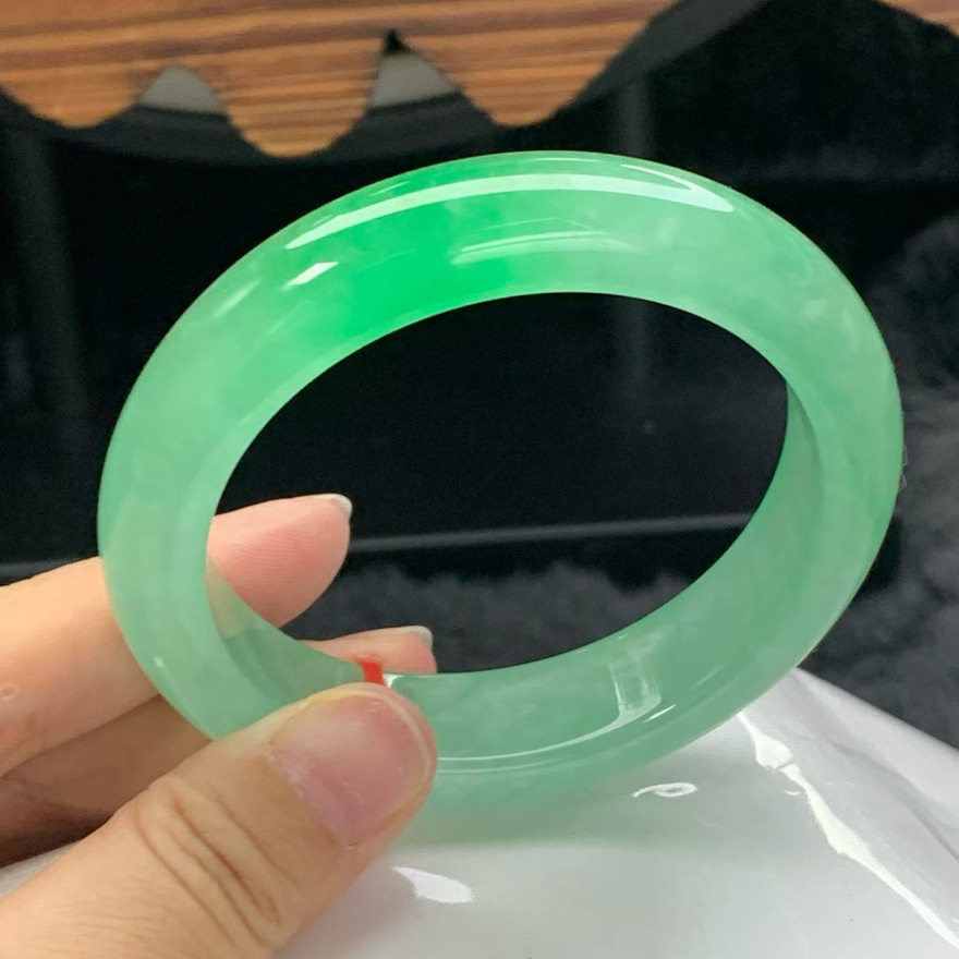 【顺丰包邮】缅甸精品阳绿半山水大圈口翡翠处理手镯一手玉镯冰糯