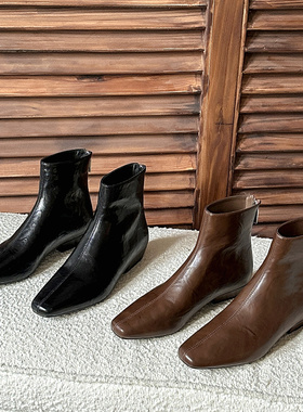 裕达2025冬新款方头小短靴女加绒软皮低跟气质切尔西裸靴女25160