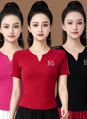 2026年新款小V领竖条镶烫钻潮流时尚休闲百搭显瘦短袖T恤单件女