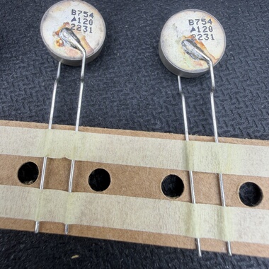 B59754B0120A070 Z15 PTC B754 120 150R热敏电阻PTCB754 2脚