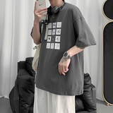 深灰色