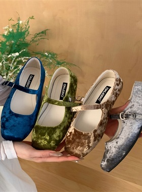 2025年新款法式方头低跟绒面玛丽珍鞋子女一字扣带浅口粗跟单鞋子