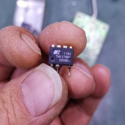 进口全新TNY179P 电源管理芯片 TNY179PN 直插DIP7 现货可直拍