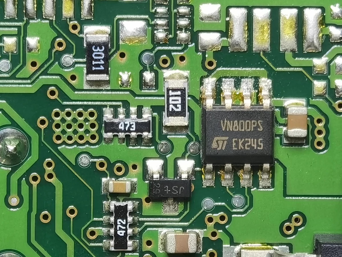 VN800PS 汽车电脑板空调压缩机驱动芯片 贴片八脚