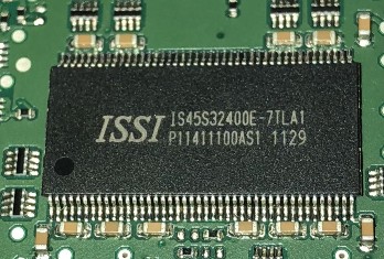 IS45S32400E-7TLA1 TSOP-86 原装全新 可直接拍