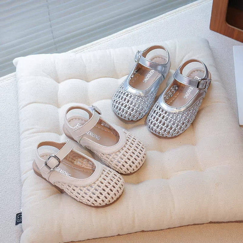 真皮女童凉鞋2026新款夏季儿童鞋子女宝公主鞋女孩小皮鞋镂空单鞋