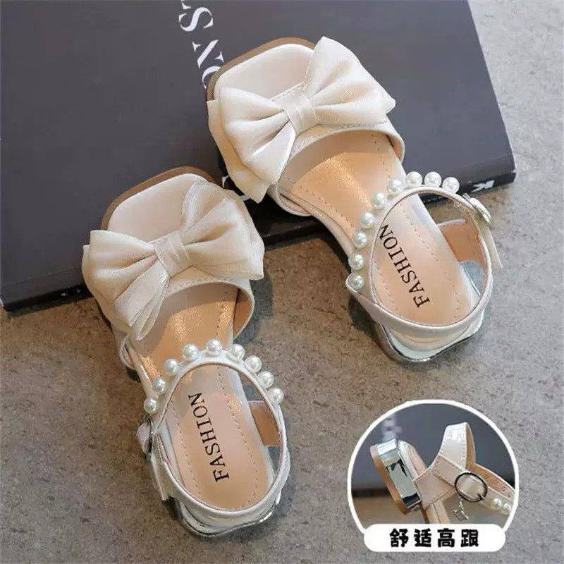 女童凉鞋软底防滑舒适公主风洋气2026夏季新款网红小女孩儿童凉鞋