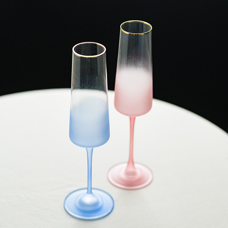 高颜值酒具小仙女起泡酒杯粉色渐变鸡尾酒杯高脚香槟杯餐厅装饰