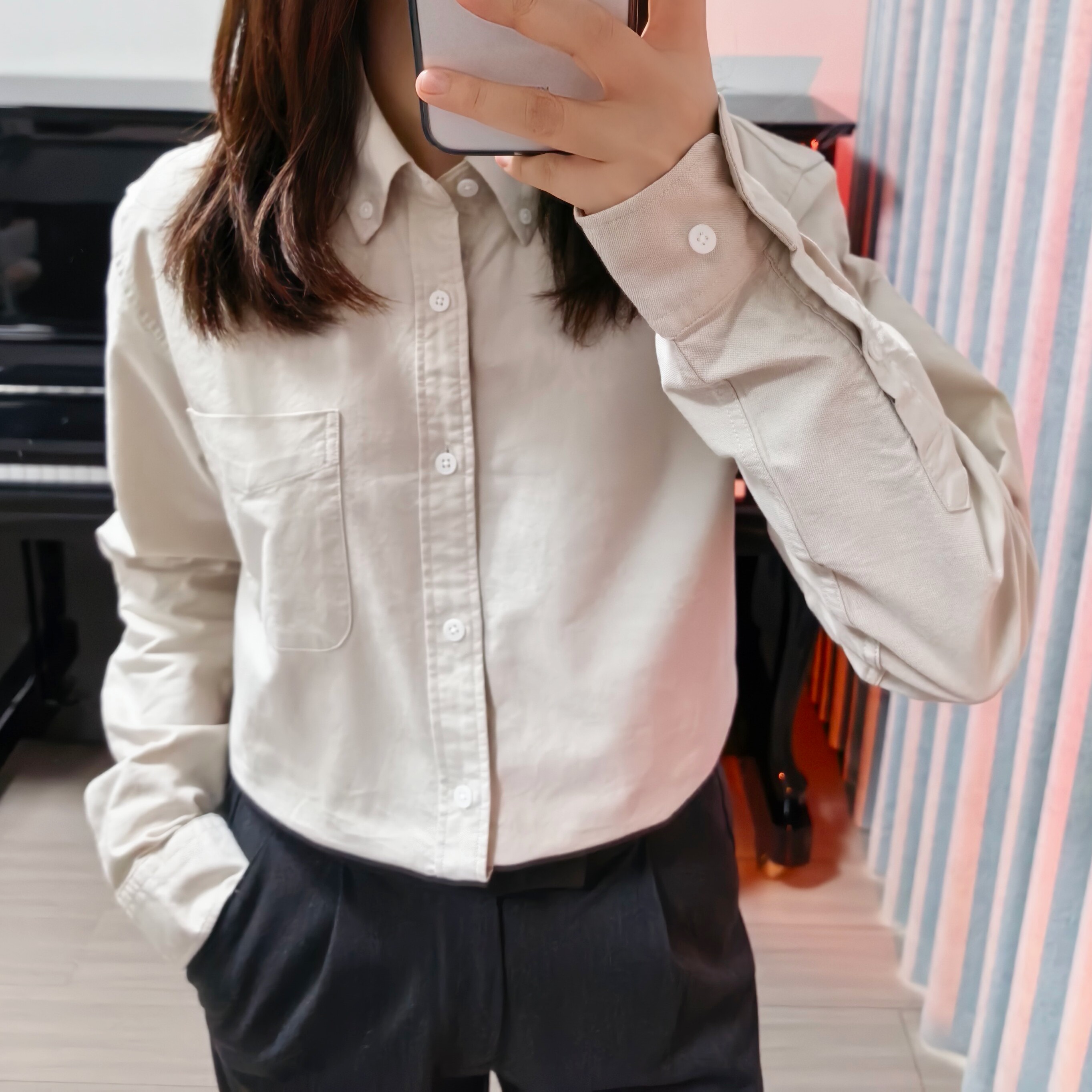 韩国职场气质简约时尚口袋米白色衬衫女士春新款休闲通勤棉质衬衣