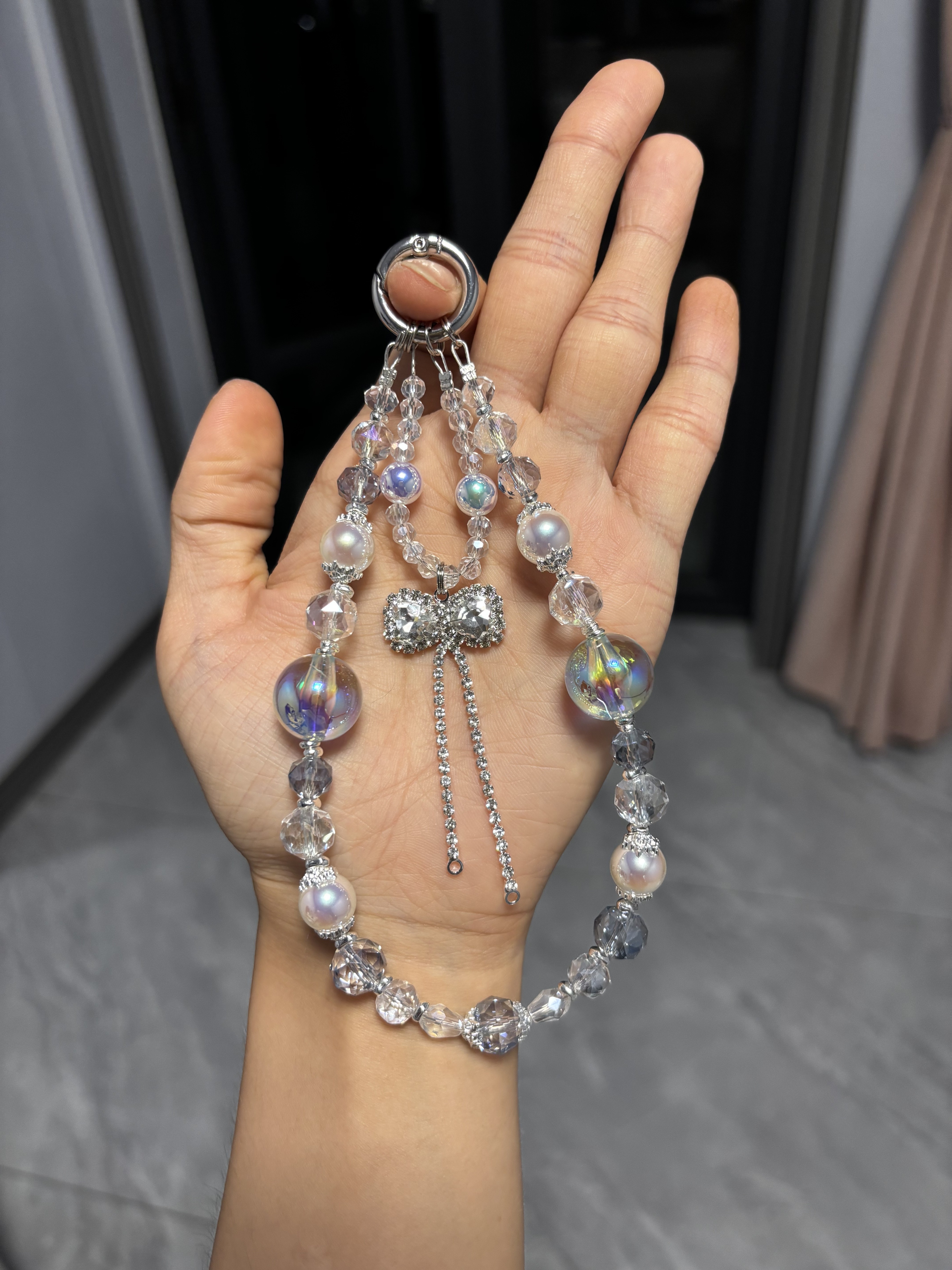 极光天女珠蝴蝶结手机链手工重工水晶串珠短款手提挂件钥匙挂绳女