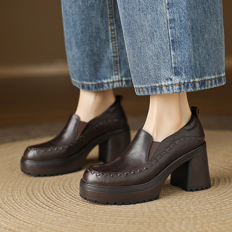 8CM 英伦风真皮圆头厚底防水台单鞋女2025秋季新款粗跟深口小皮鞋