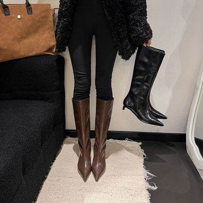 真皮法式尖头小猫跟直筒骑士靴平口显瘦宽筒修饰腿型纯色长筒靴女