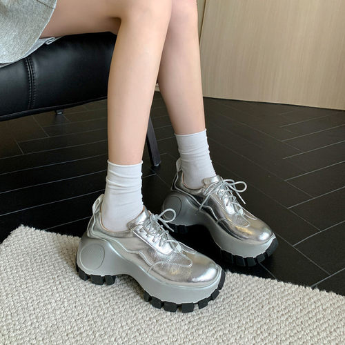 玥儿家~甜酷小妹~银色厚底运动休闲鞋2023新款~四季可穿时尚单鞋